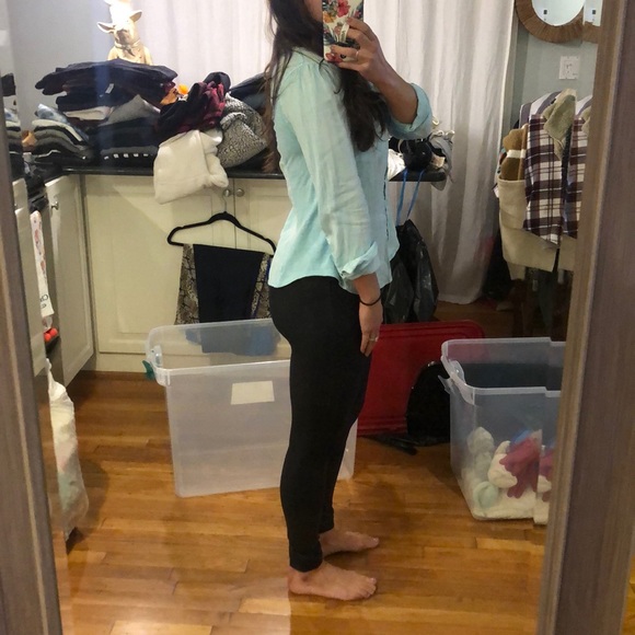 Linen button up - Picture 2 of 4